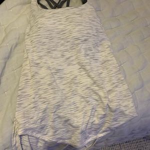 Lululemon size 6 women’s tank tops brand new